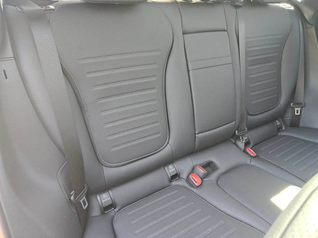 New 2027 Mercedes-Benz GLC 300 4MATIC image 21