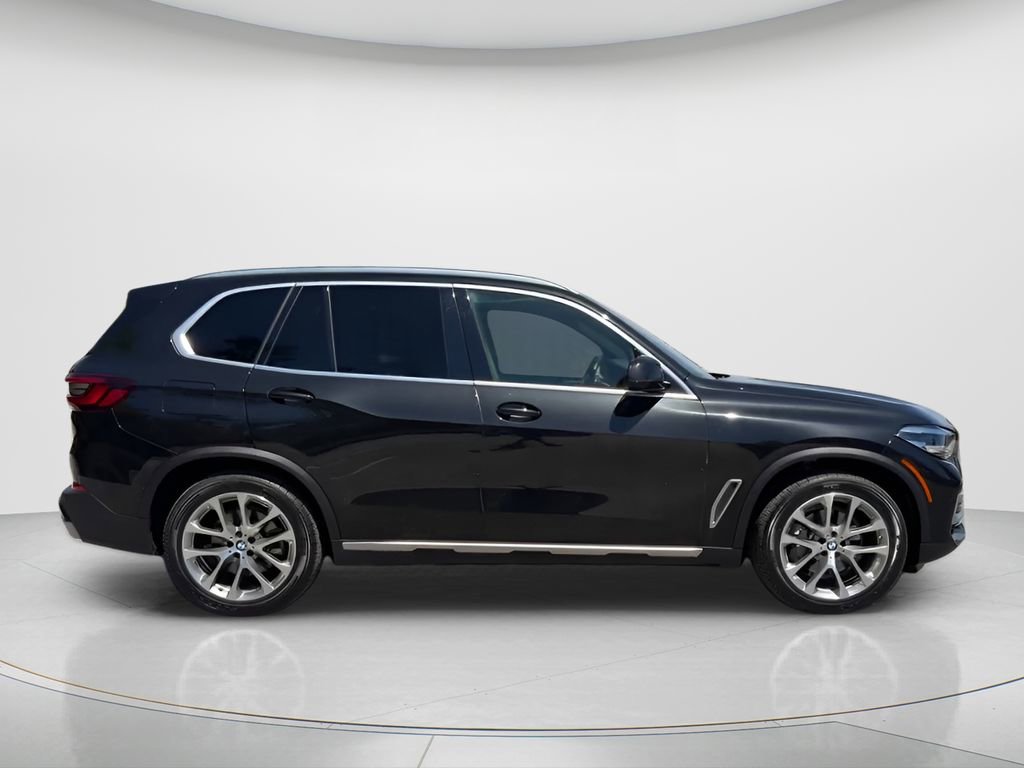 Used 2022 BMW X5 xDrive40i w/ Premium Package image 6