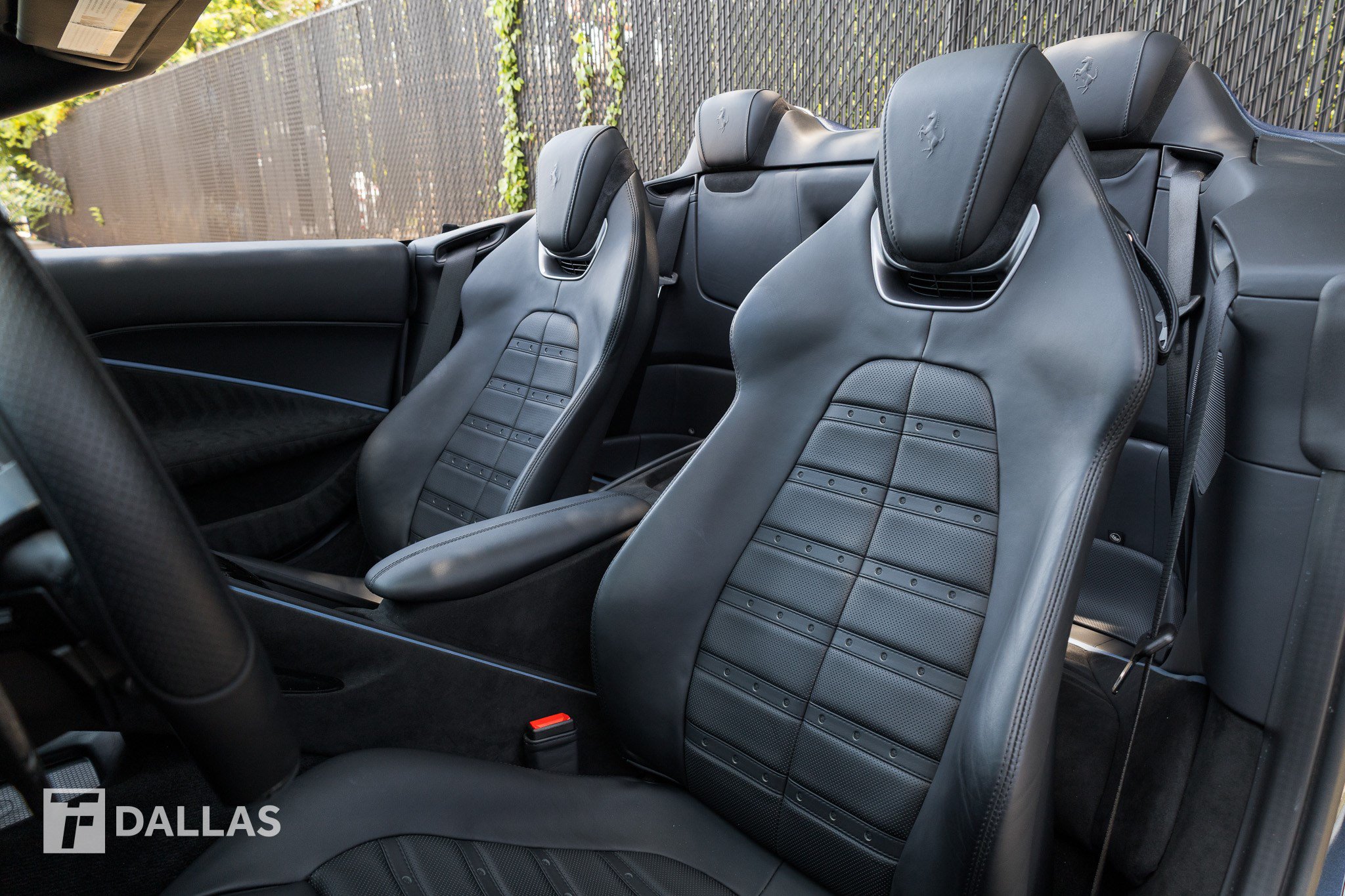 Used 2024 Ferrari Roma Spider RWD image 28