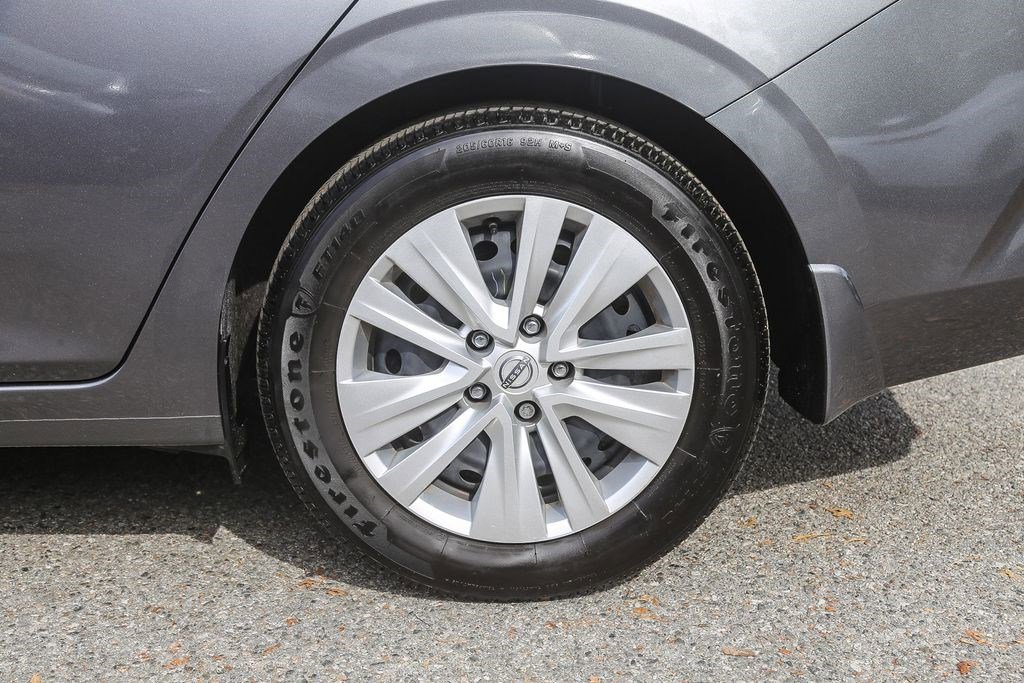 Certified 2025 Nissan Sentra S image 10