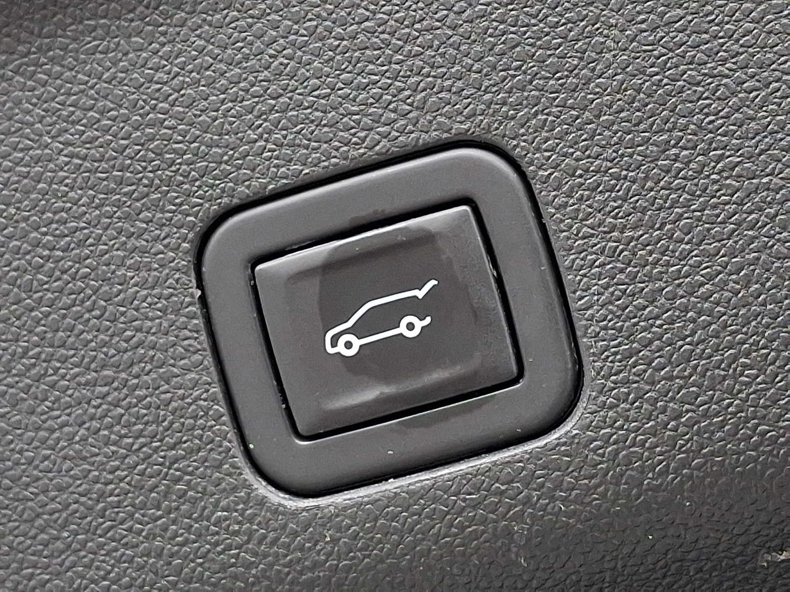 Used 2023 Chevrolet Suburban High Country w/ LPO, Illumination Package AWD/4WD image 29
