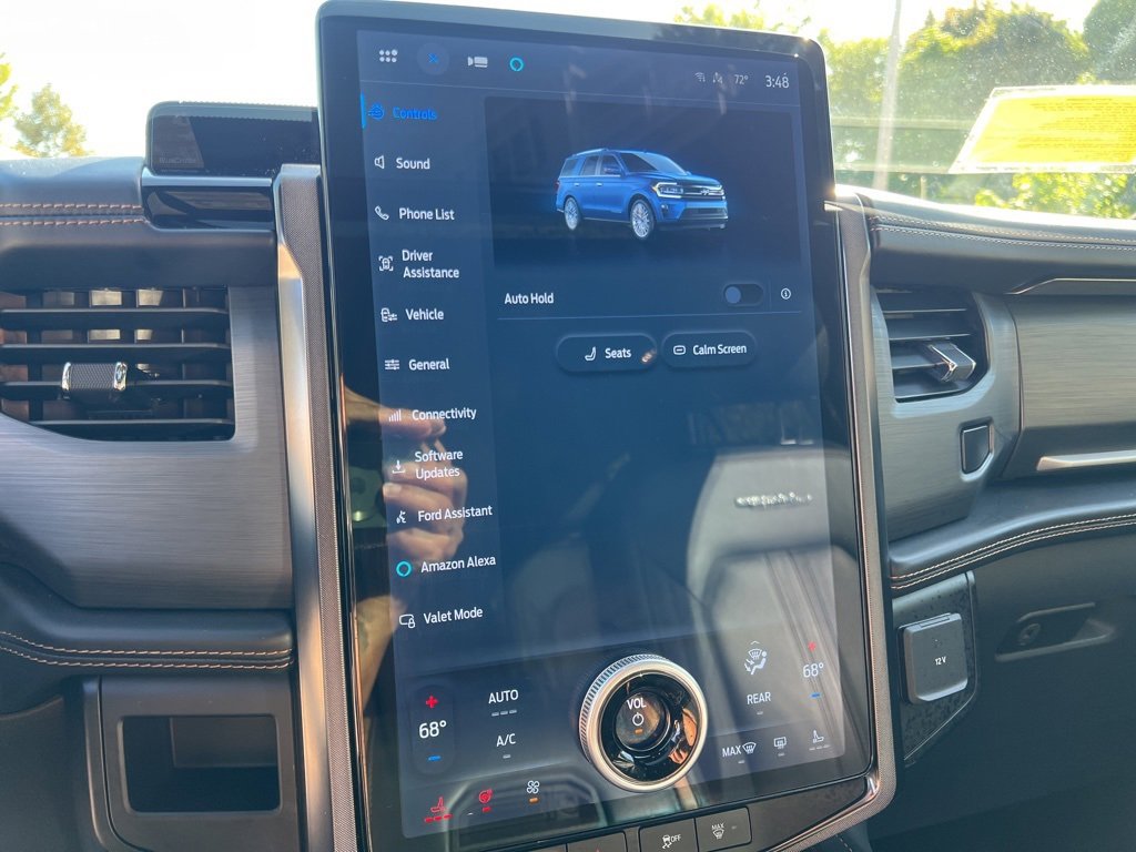 Used 2024 Ford Expedition Max Platinum image 19