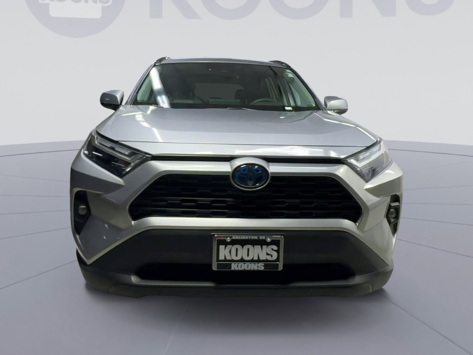 Used 2023 Toyota RAV4 XLE Premium AWD/4WD image 4