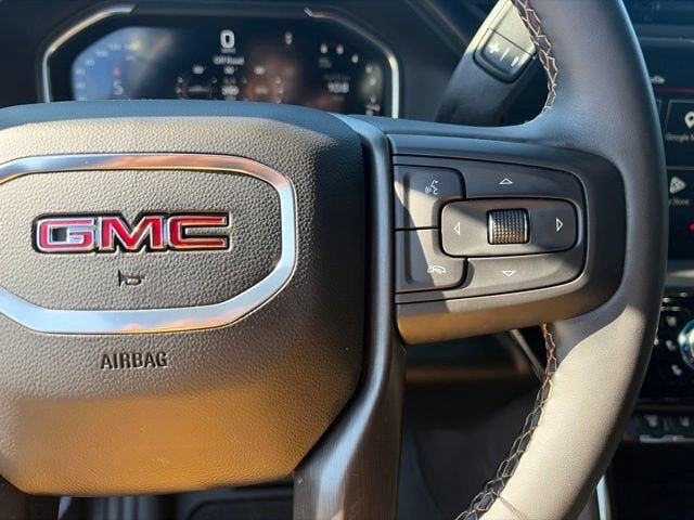 Used 2025 GMC Sierra 2500 AT4 AWD/4WD image 17