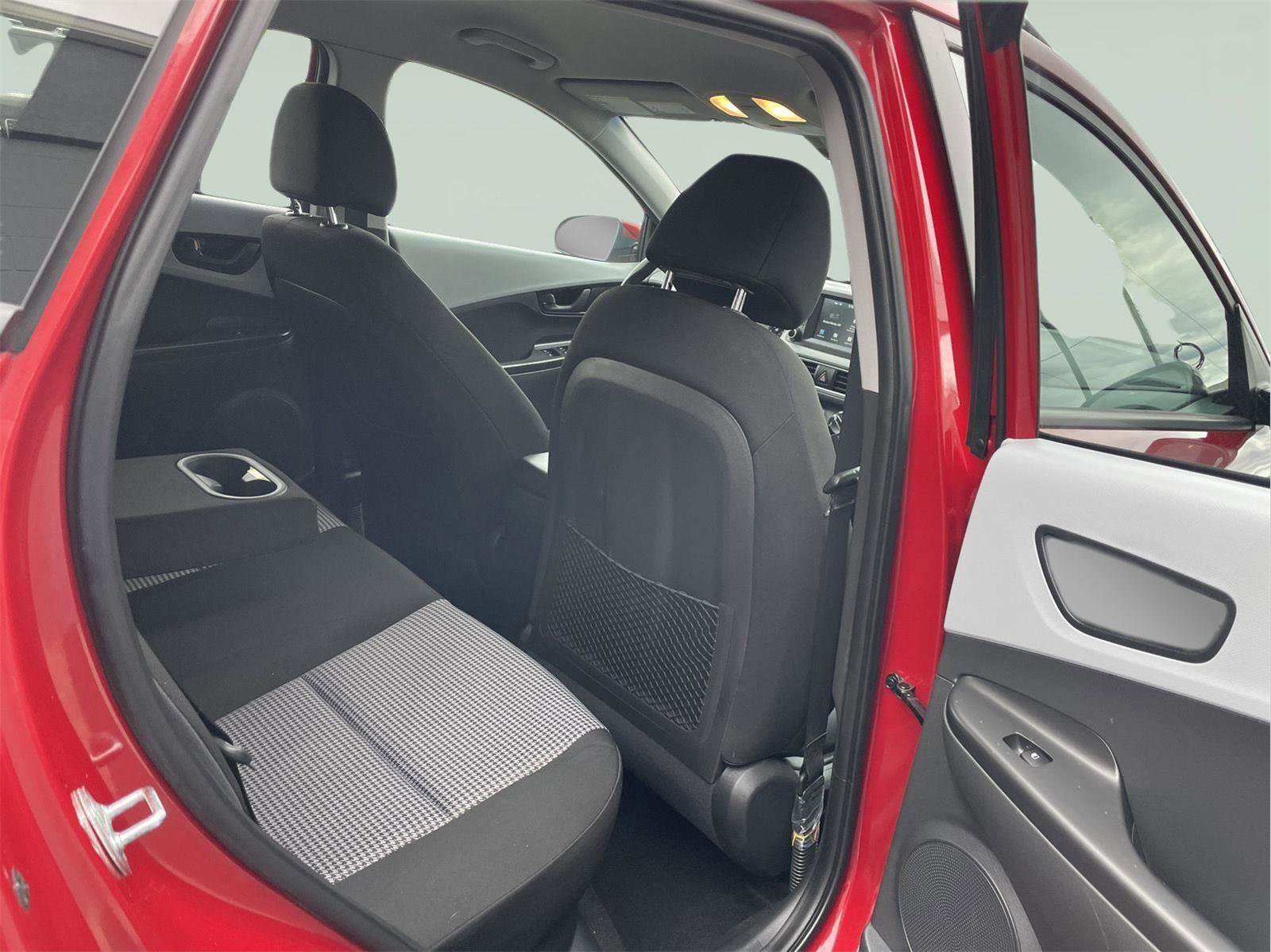 Used 2021 Hyundai Kona SEL w/ Cargo Package AWD/4WD image 17