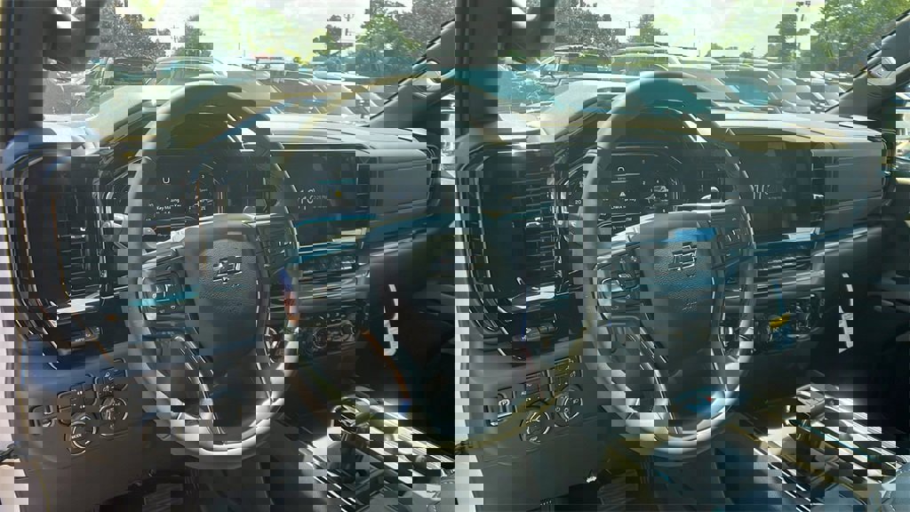 New 2025 Chevrolet Silverado 1500 ZR2 w/ Technology Package image 18