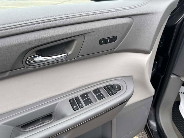 Used 2017 GMC Acadia Limited SLT FWD image 15
