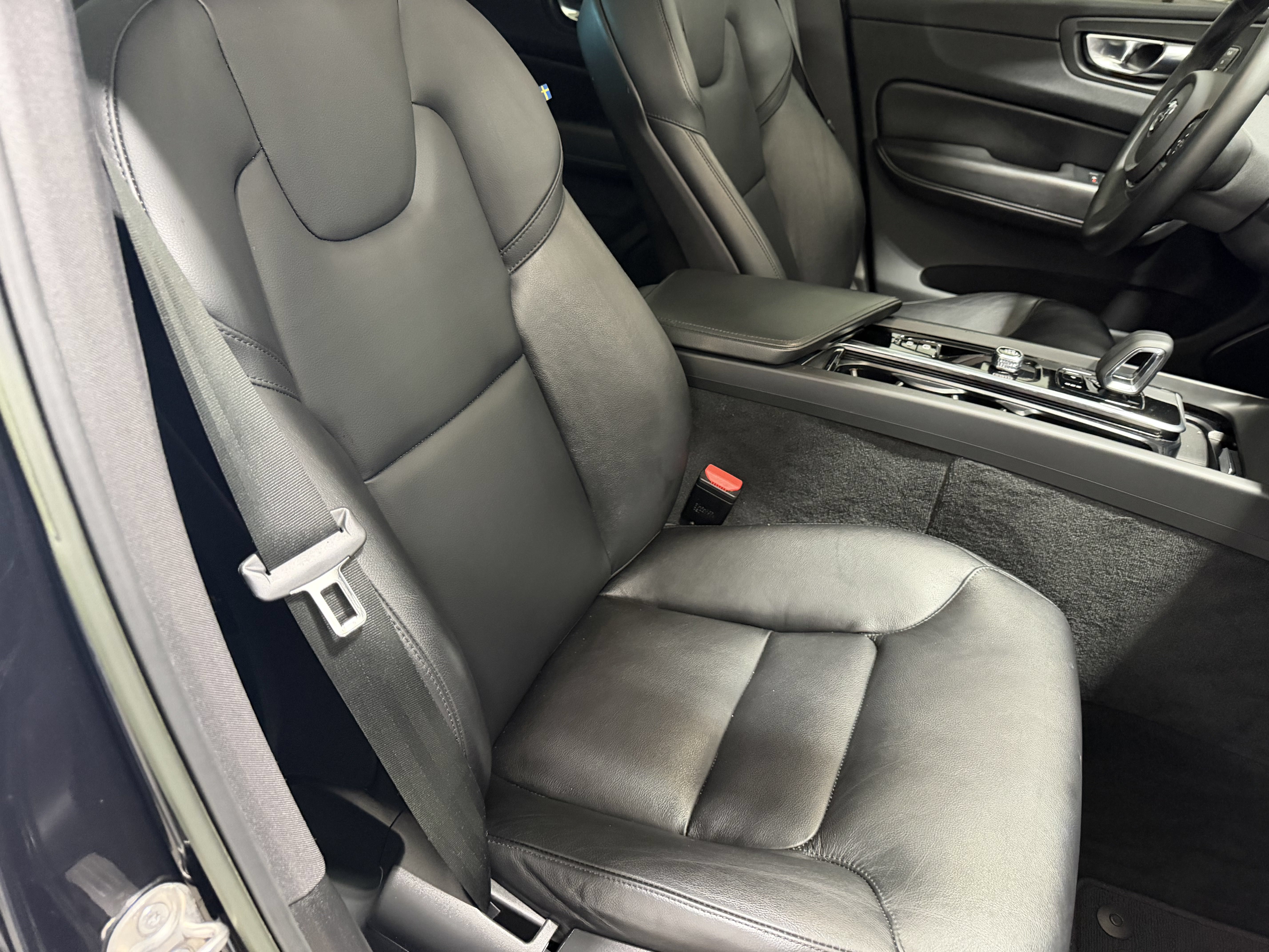 Used 2020 Volvo XC60 T5 Inscription AWD/4WD image 21