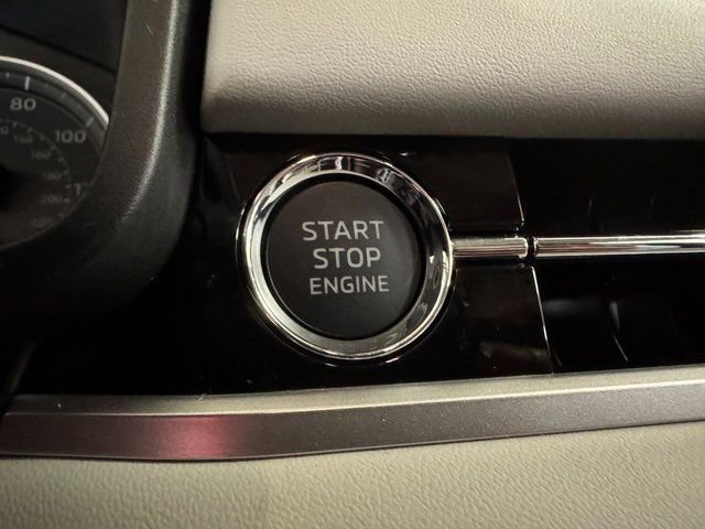 New 2026 Mitsubishi Outlander SE AWD/4WD image 11