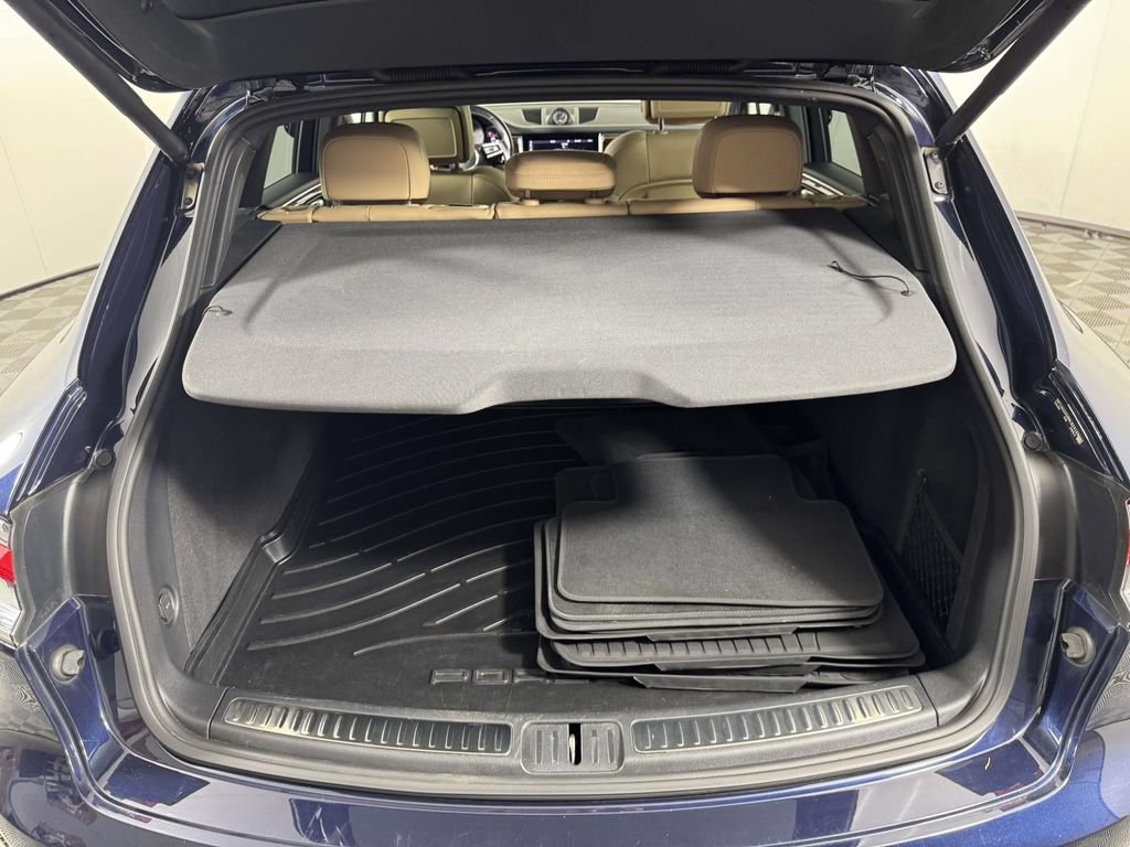 Used 2022 Porsche Macan S AWD/4WD image 14