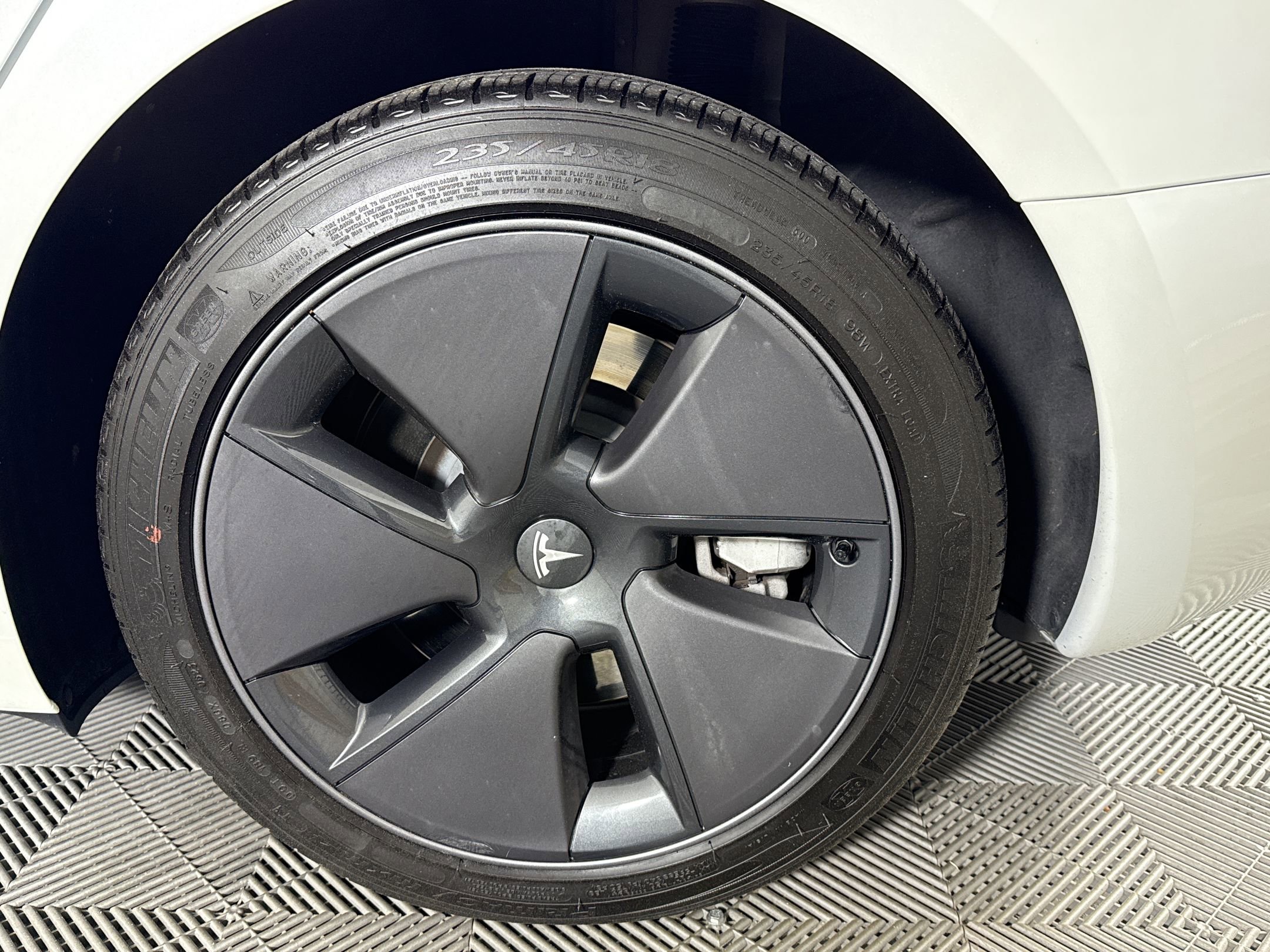Used 2023 Tesla Model 3 Standard Range RWD image 11
