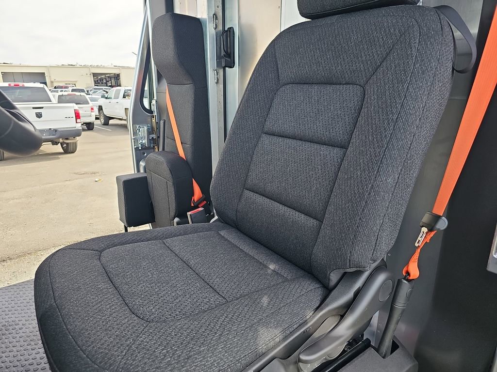 New 2025 Chevrolet Brightdrop 400 image 13