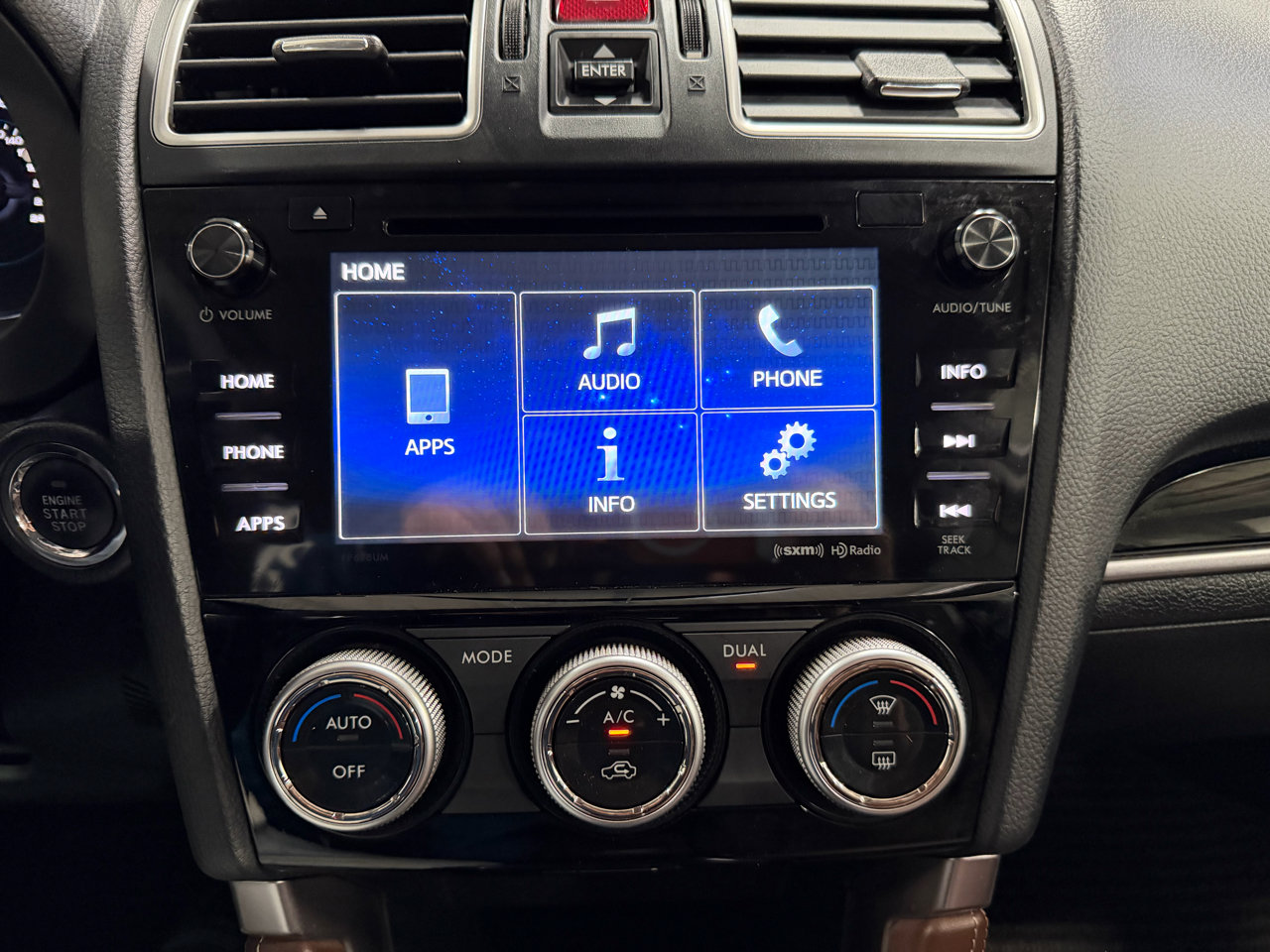 Used 2017 Subaru Forester 2.5i Touring w/ Popular Package #2 image 12