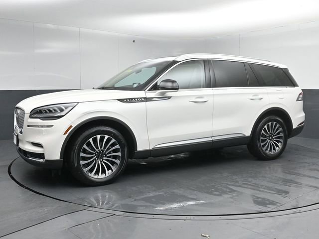 Used 2023 Lincoln Aviator AWD w/ Premium Package image 4