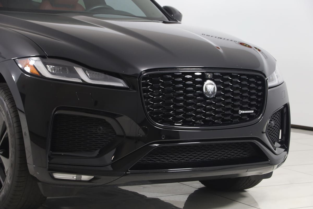 Used 2024 Jaguar F-PACE R-Dynamic S AWD/4WD image 38