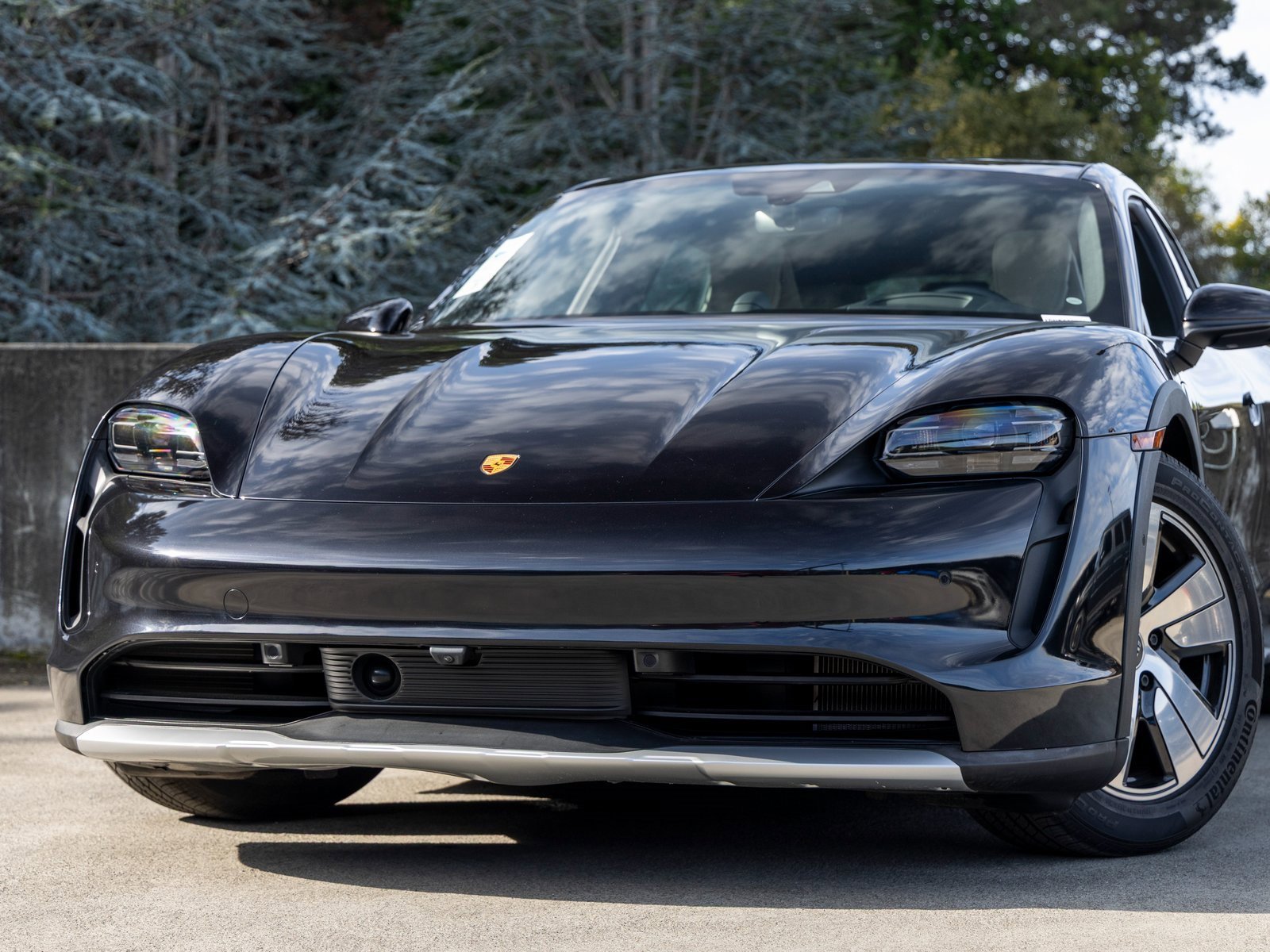 Certified 2022 Porsche Taycan 4 Cross Turismo image 6