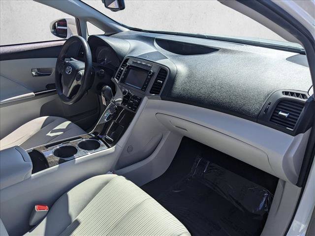 Used 2013 Toyota Venza LE FWD image 18