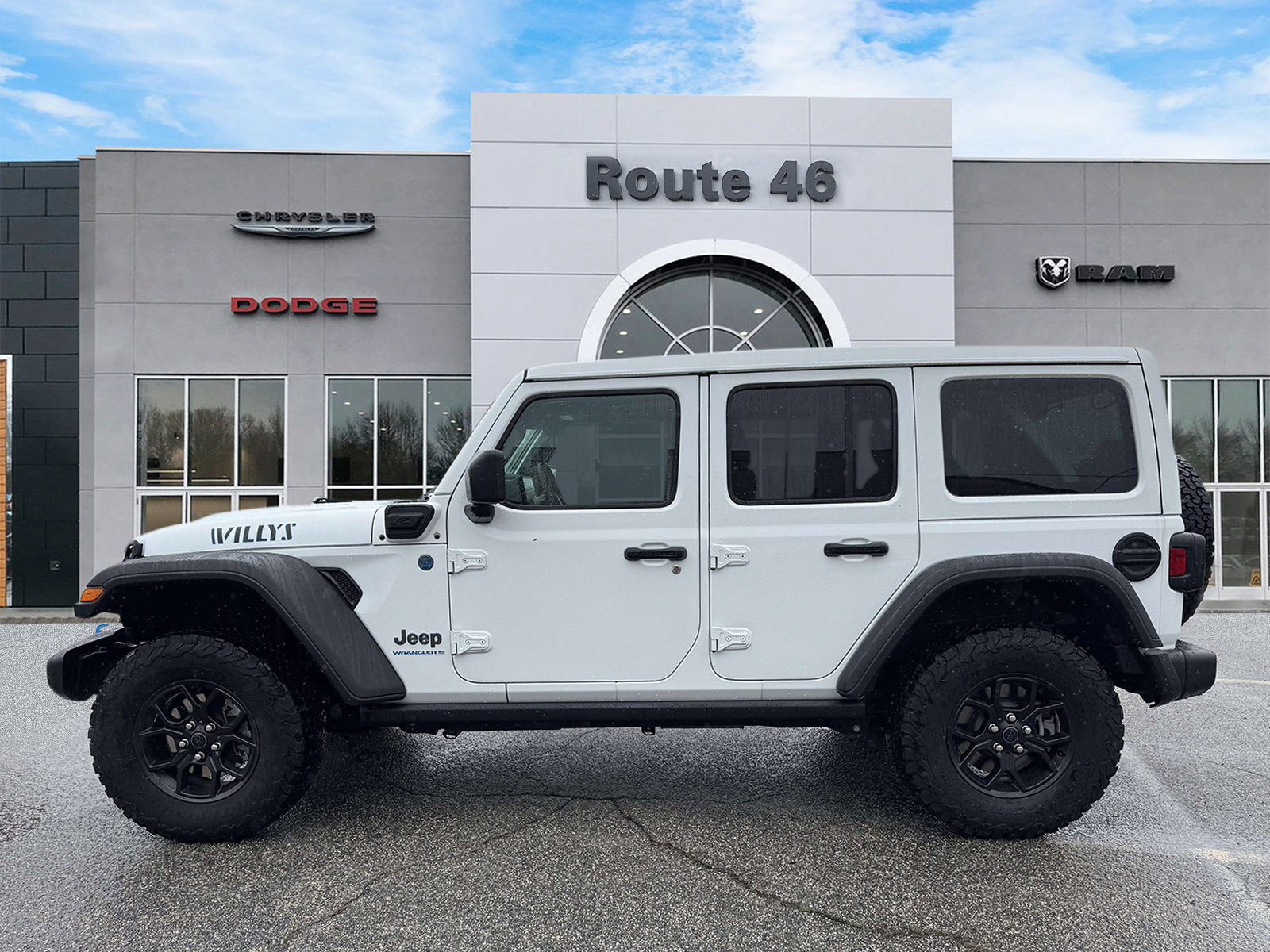 Certified 2024 Jeep Wrangler Unlimited AWD/4WD image 4