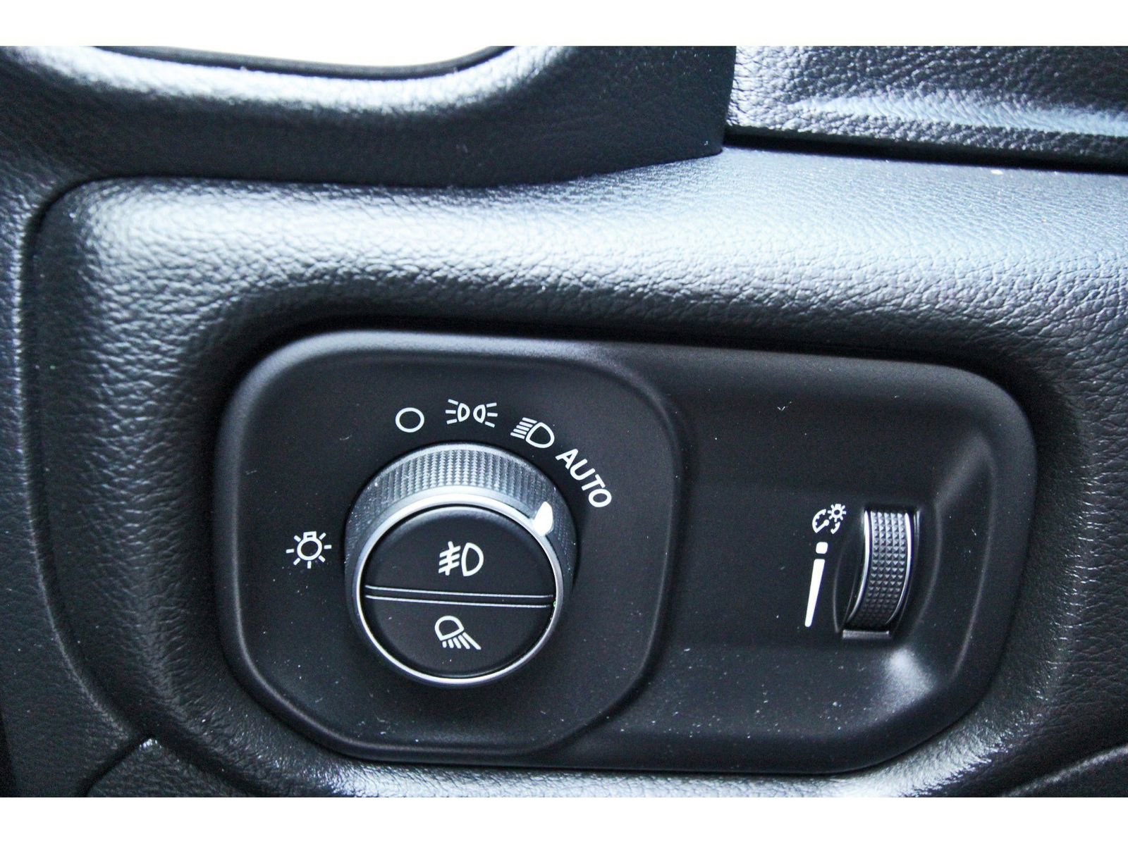 Used 2023 RAM 1500 Lone Star AWD/4WD image 22