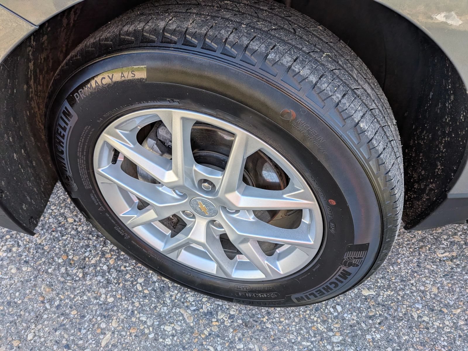 Used 2024 Chevrolet Equinox LS FWD image 10