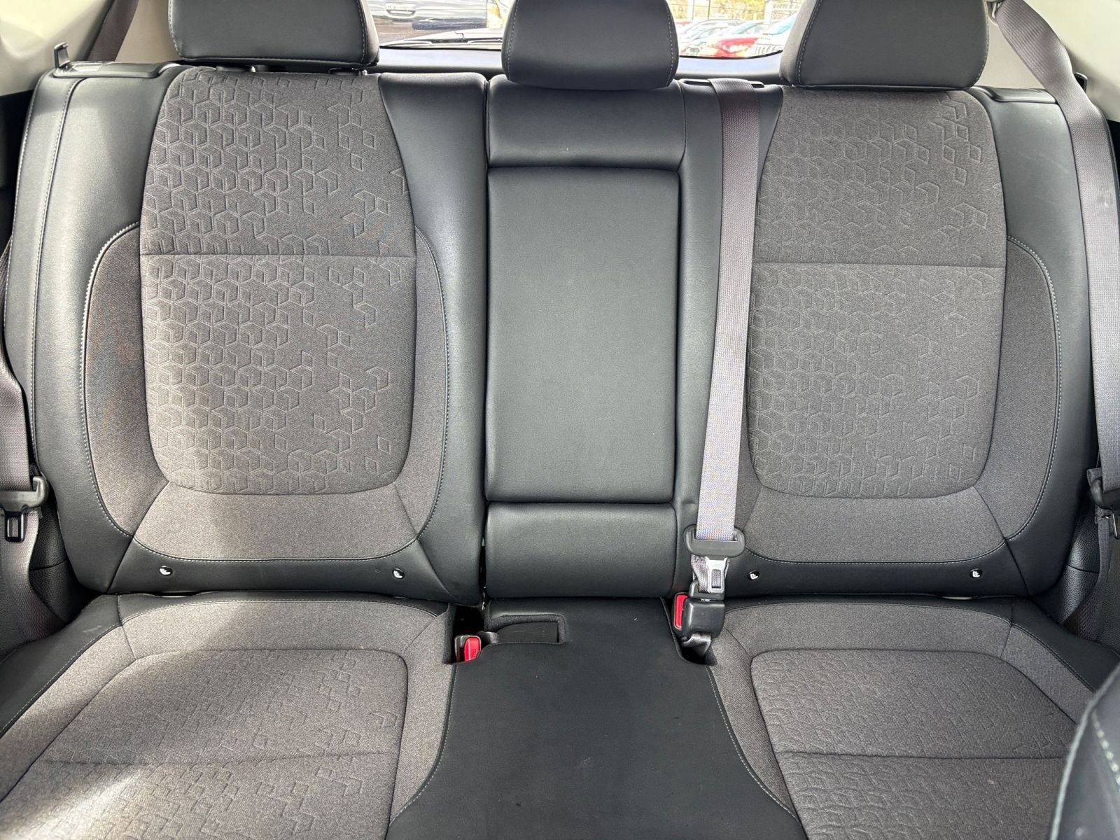 Used 2025 Kia Seltos S image 39