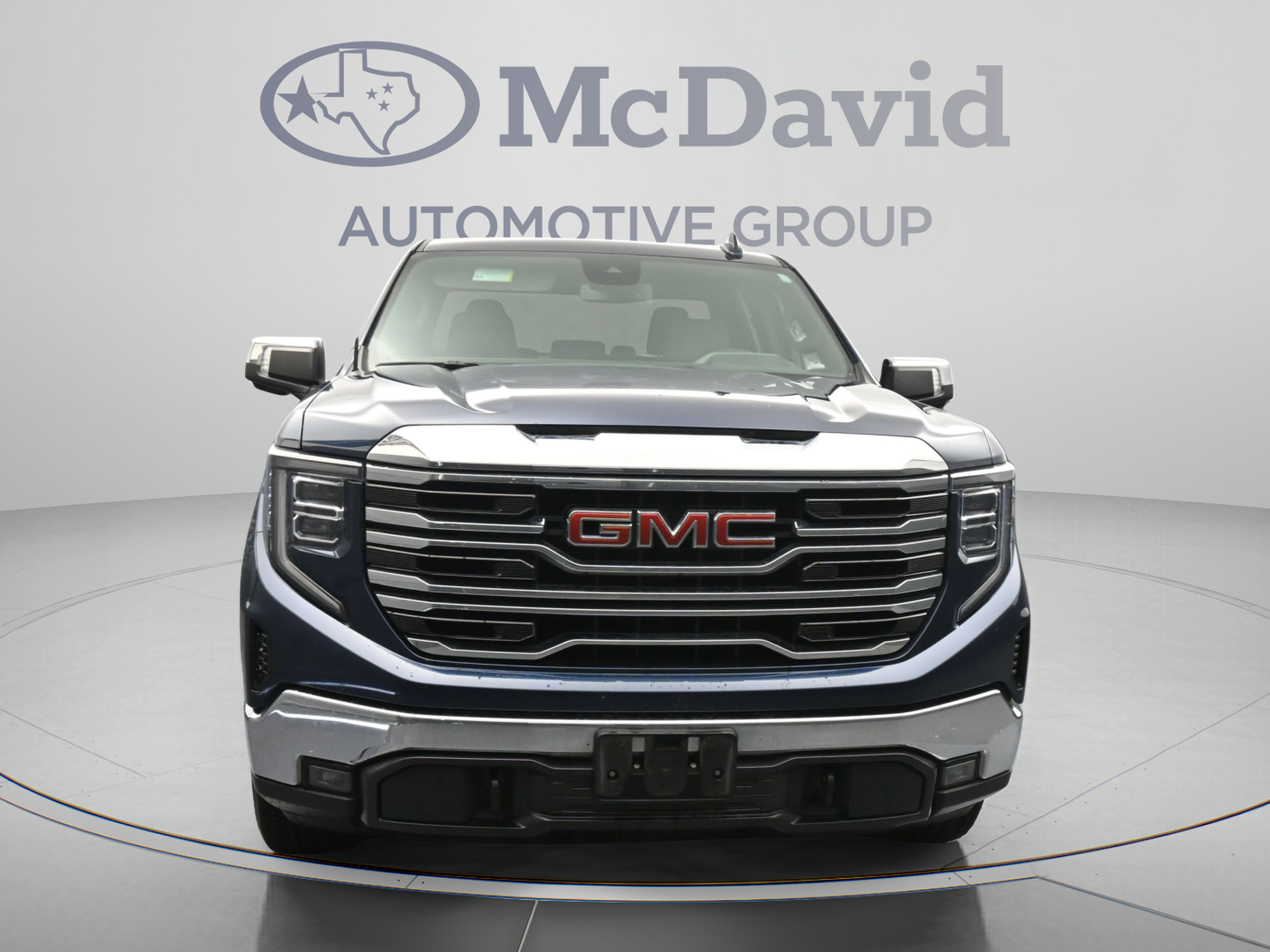 Used 2023 GMC Sierra 1500 SLT AWD/4WD image 2