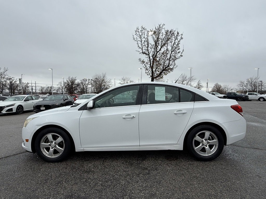Used 2011 Chevrolet Cruze LT image 4