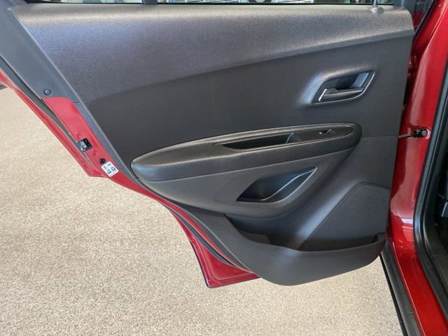 Used 2019 Chevrolet Trax LT w/ Driver Confidence Package image 30