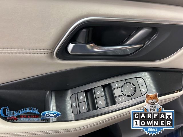 Used 2021 Nissan Rogue SV w/ Premium Package image 12