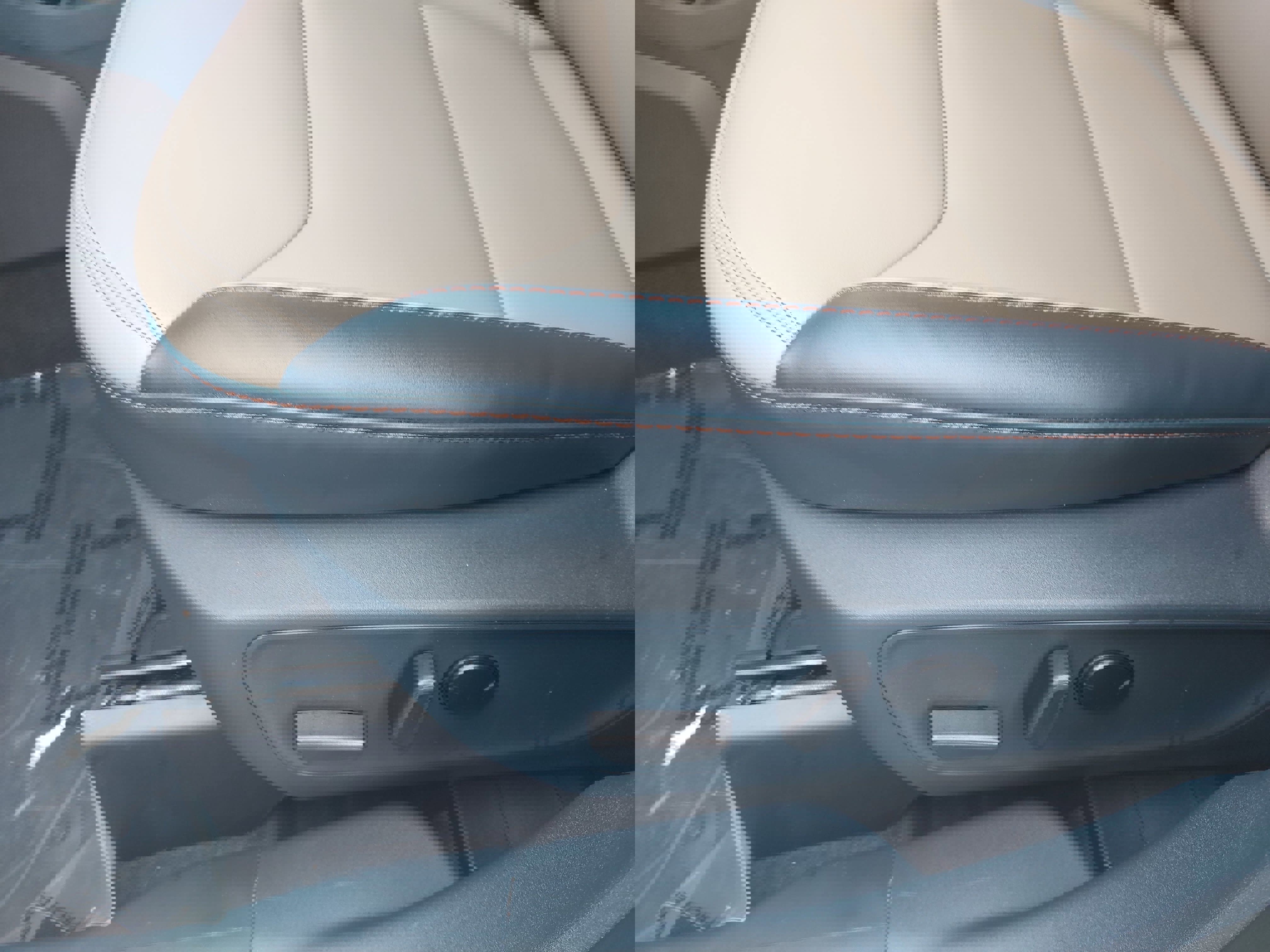 Used 2026 Ford Maverick Lariat w/ 4K Tow Package AWD/4WD image 31