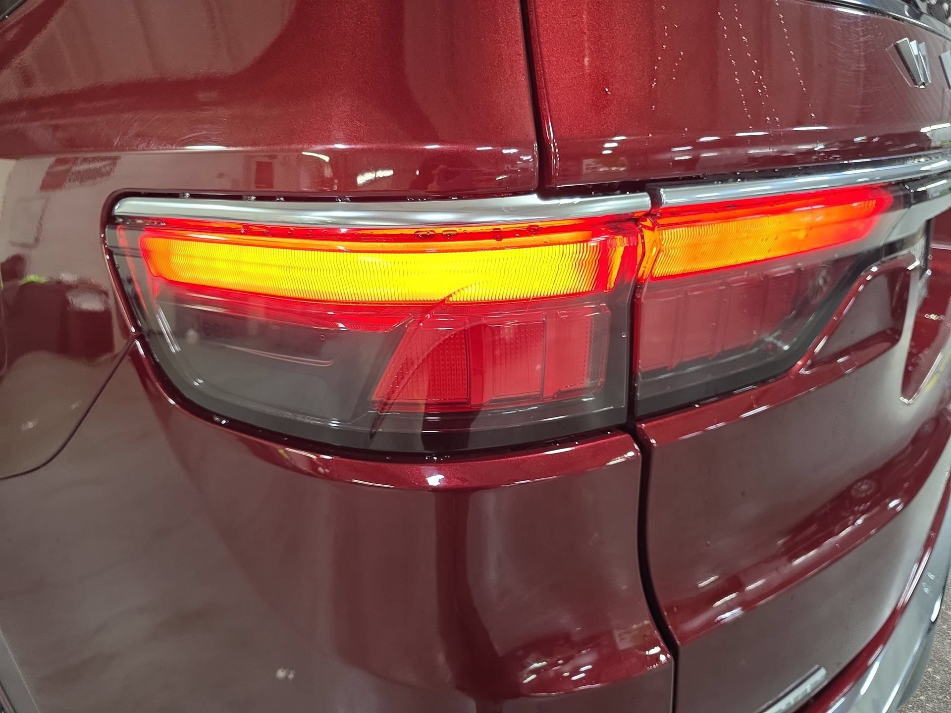 Used 2022 Jeep Wagoneer Series III w/ Rear Seat Video Group 1 AWD/4WD image 31