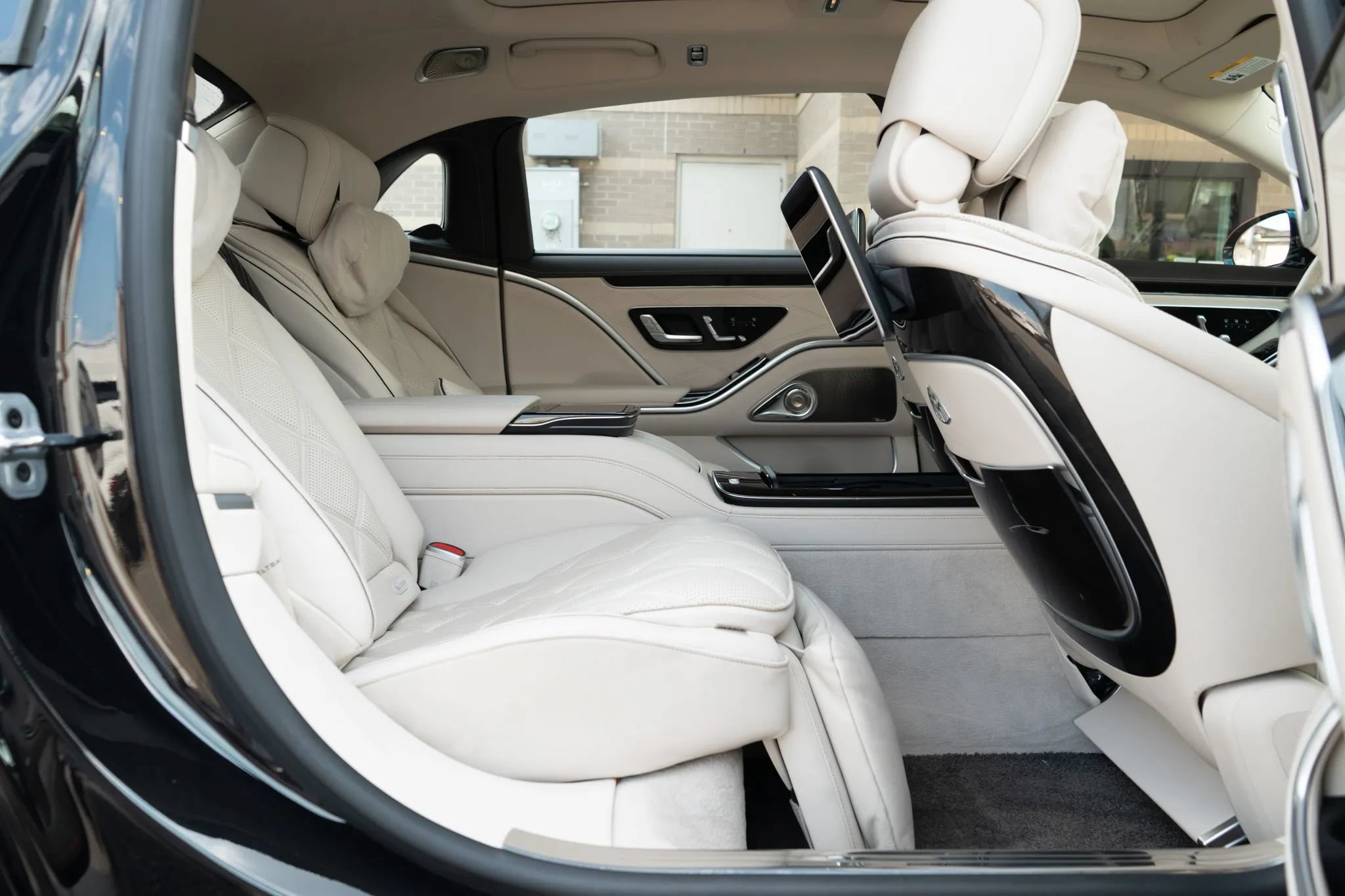 Used 2023 Mercedes-Benz Maybach S 680 4MATIC image 30