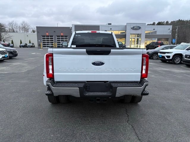 New 2026 Ford F450 XLT w/ FX4 Off-Road Package AWD/4WD image 6