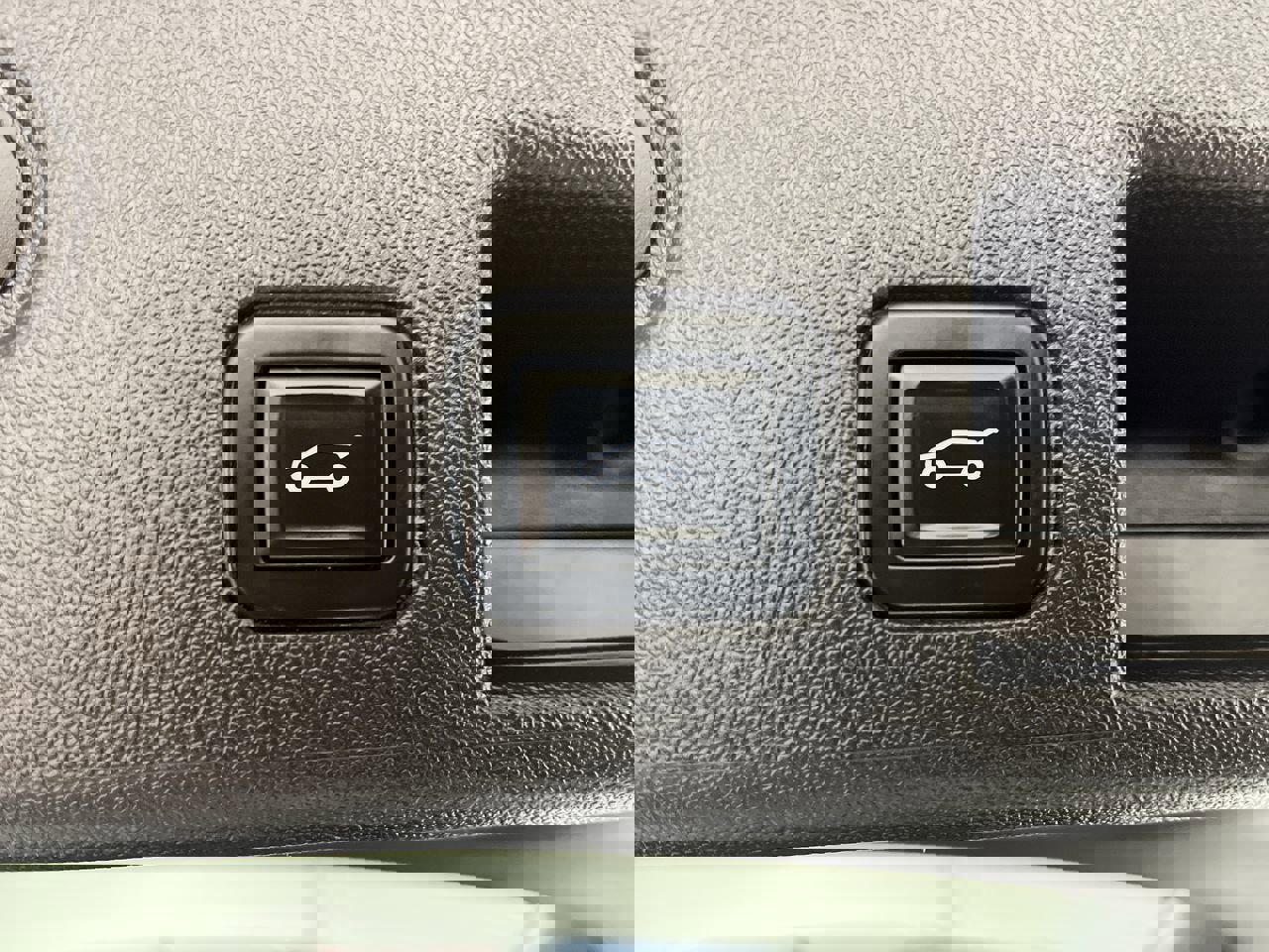 Certified 2022 Chevrolet Equinox Premier image 32