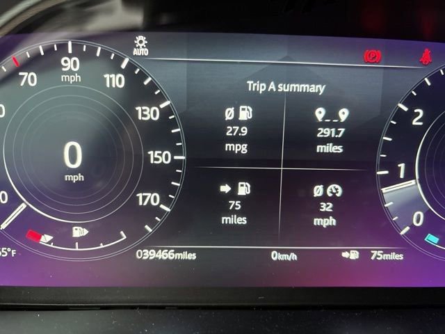 Used 2022 Land Rover Range Rover Evoque R-Dynamic SE image 3