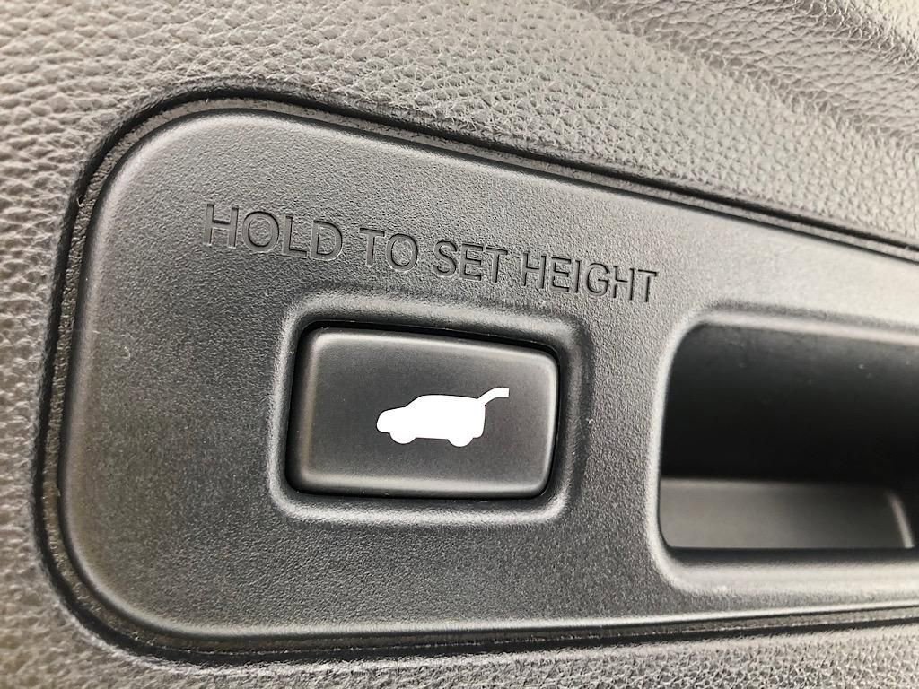 Certified 2023 Acura MDX SH-AWD image 11