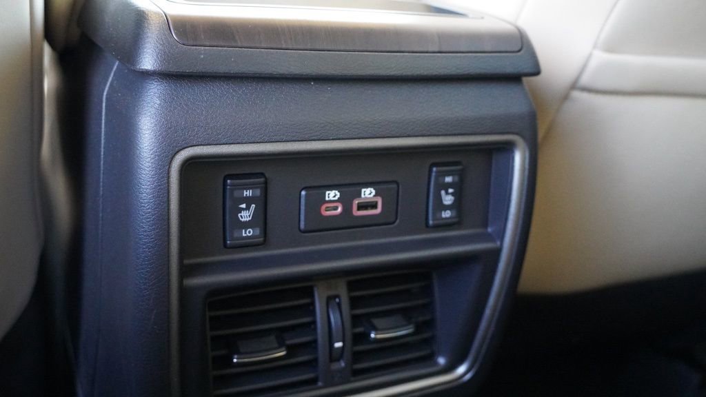 Used 2024 Nissan Murano Platinum w/ Cargo Package image 28