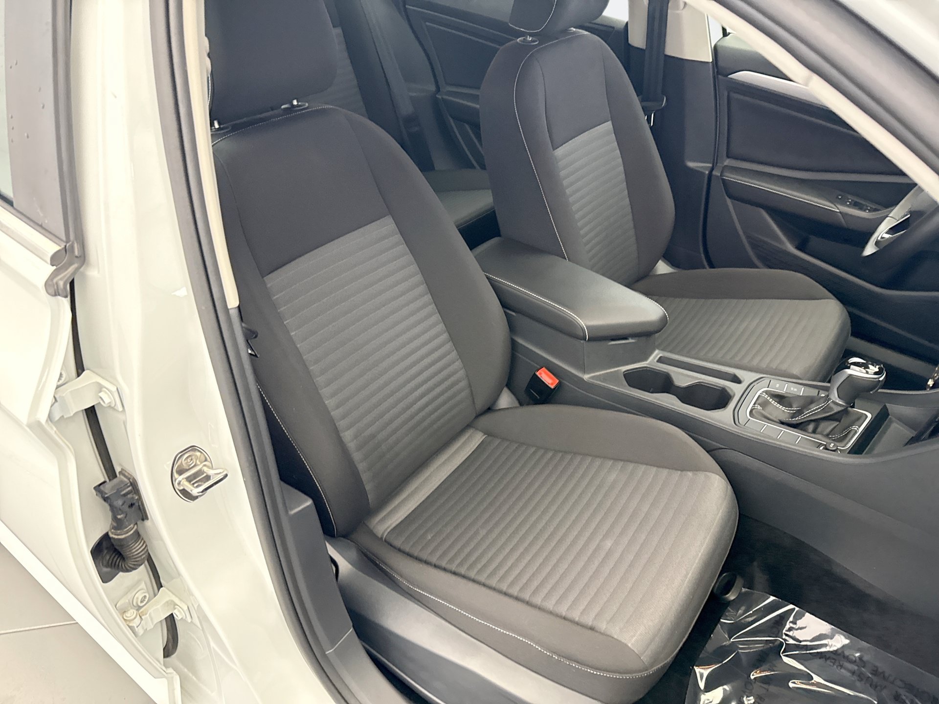 Used 2025 Volkswagen Jetta S FWD image 18