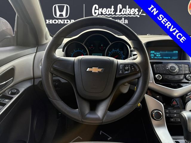 Used 2015 Chevrolet Cruze LS FWD image 12