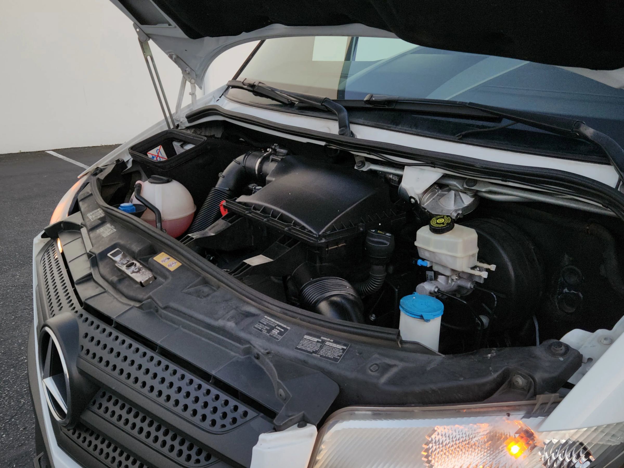 Used 2016 Mercedes-Benz Sprinter 2500 image 16