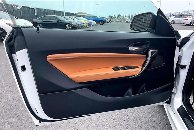 Used 2021 BMW 230i Convertible w/ M Sport Package image 18