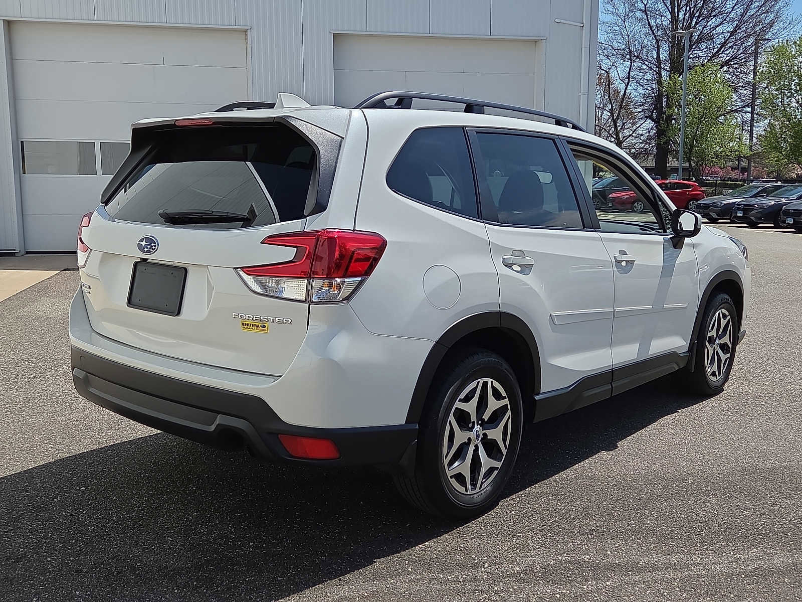 Used 2023 Subaru Forester Premium AWD/4WD image 6