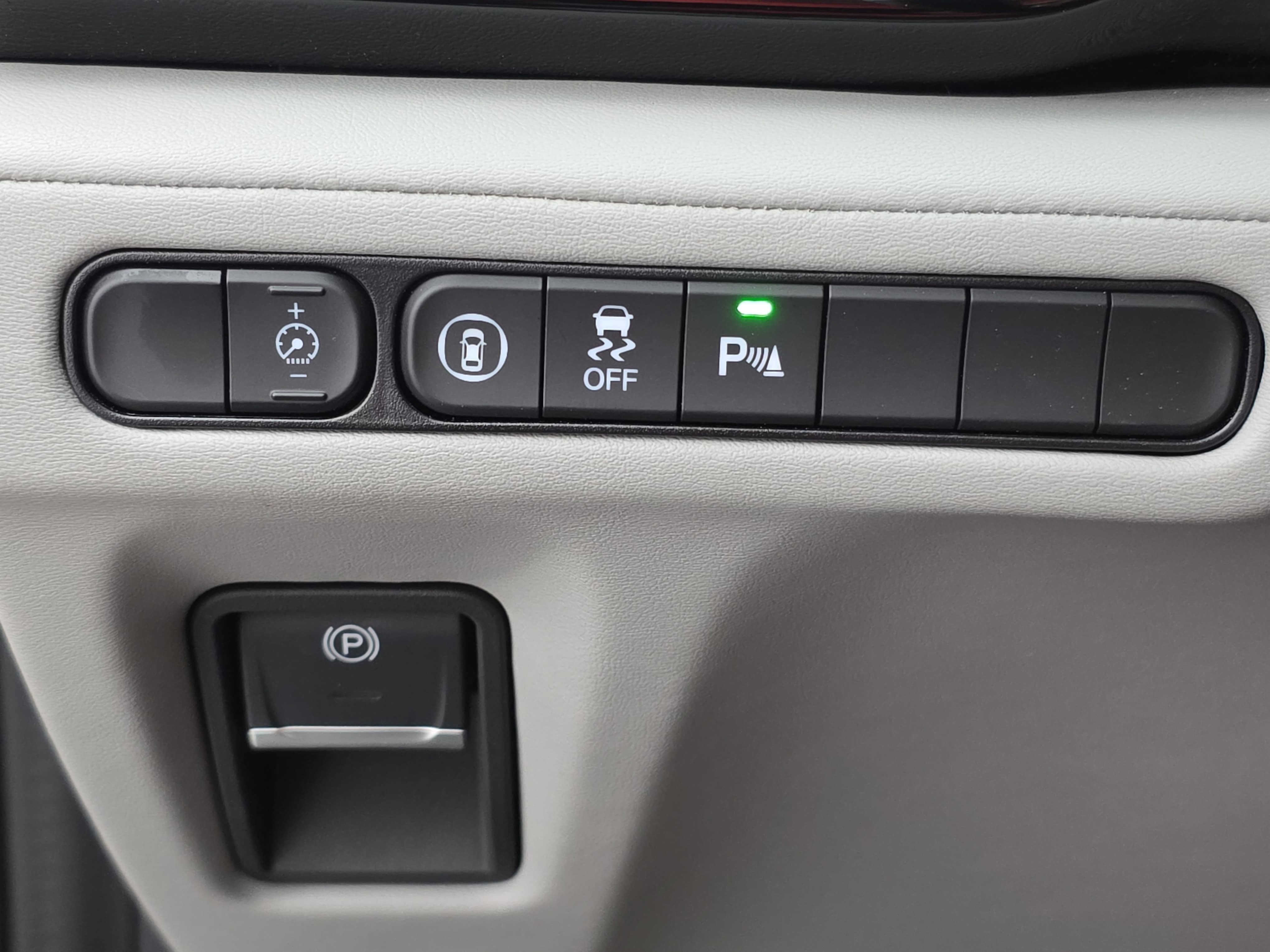 Certified 2023 Acura MDX FWD w/ Technology Package image 26