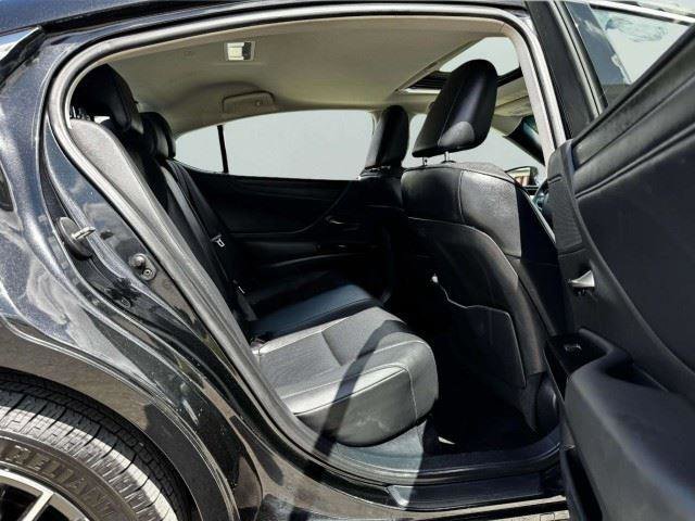 Used 2022 Lexus ES 250 w/ Premium Package AWD/4WD image 38