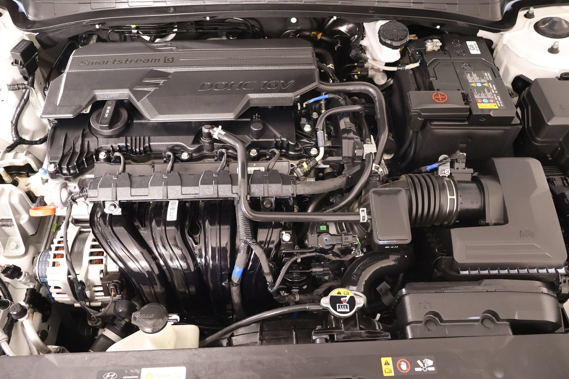 Used 2024 Hyundai Elantra SEL FWD image 19