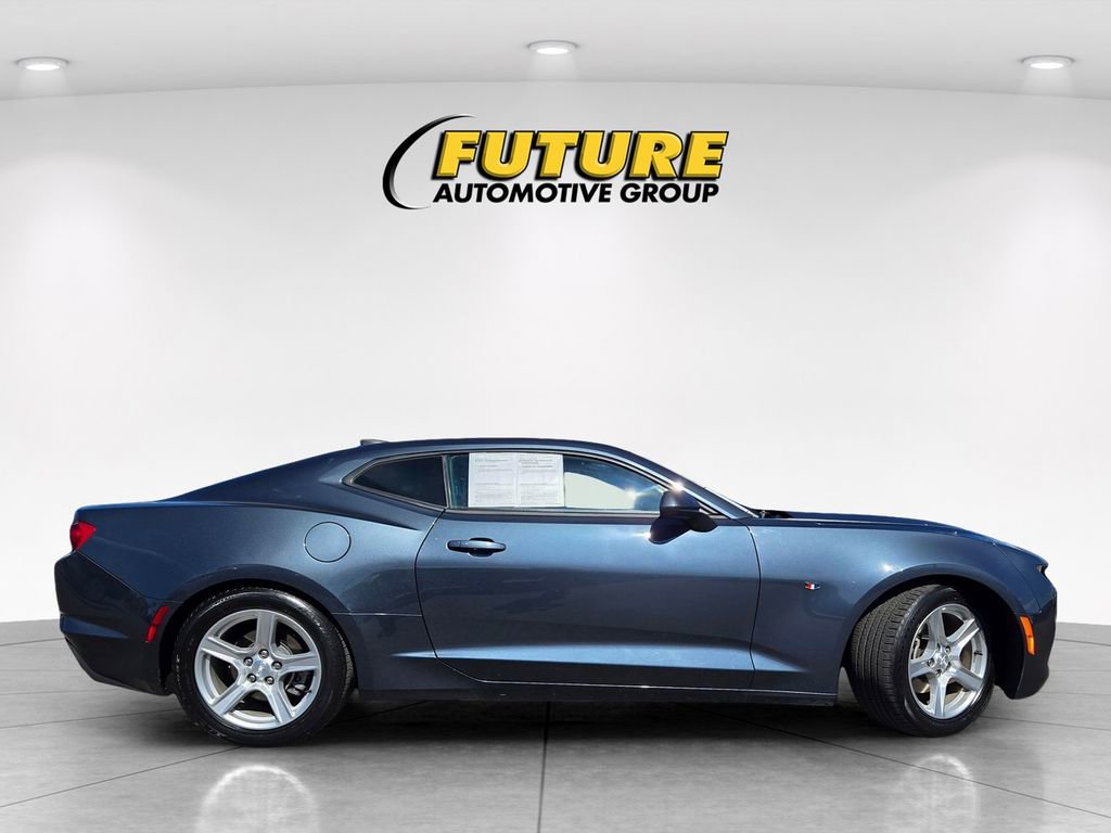 Used 2023 Chevrolet Camaro LT image 3