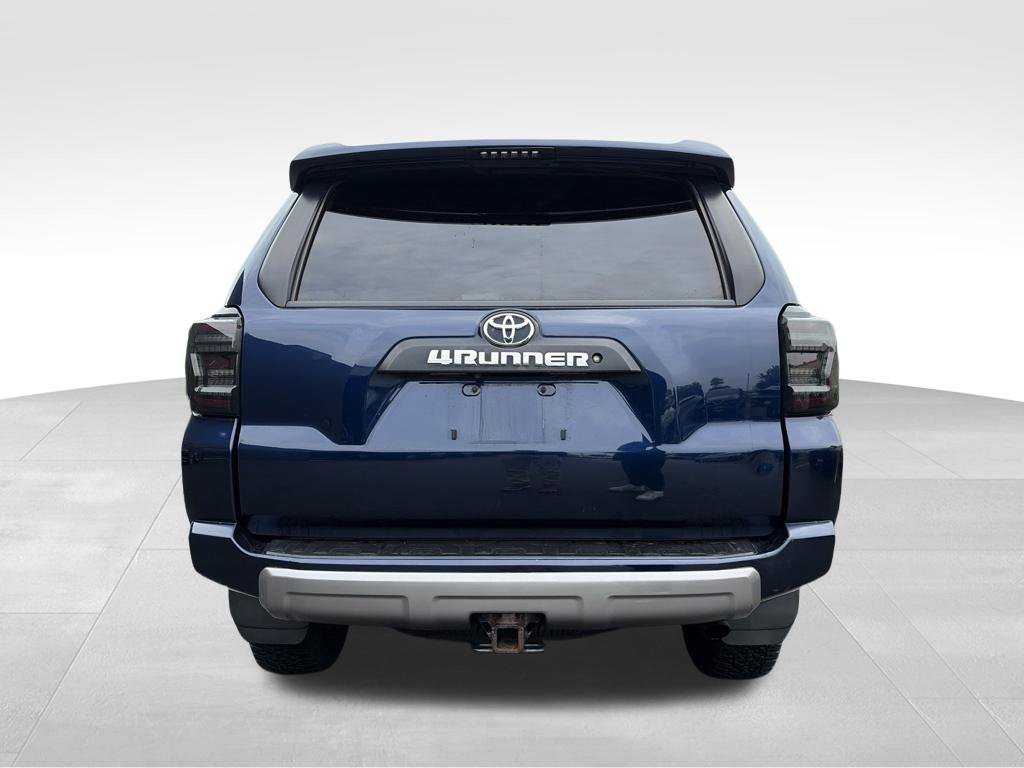 Used 2019 Toyota 4Runner TRD Off-Road Premium AWD/4WD image 25