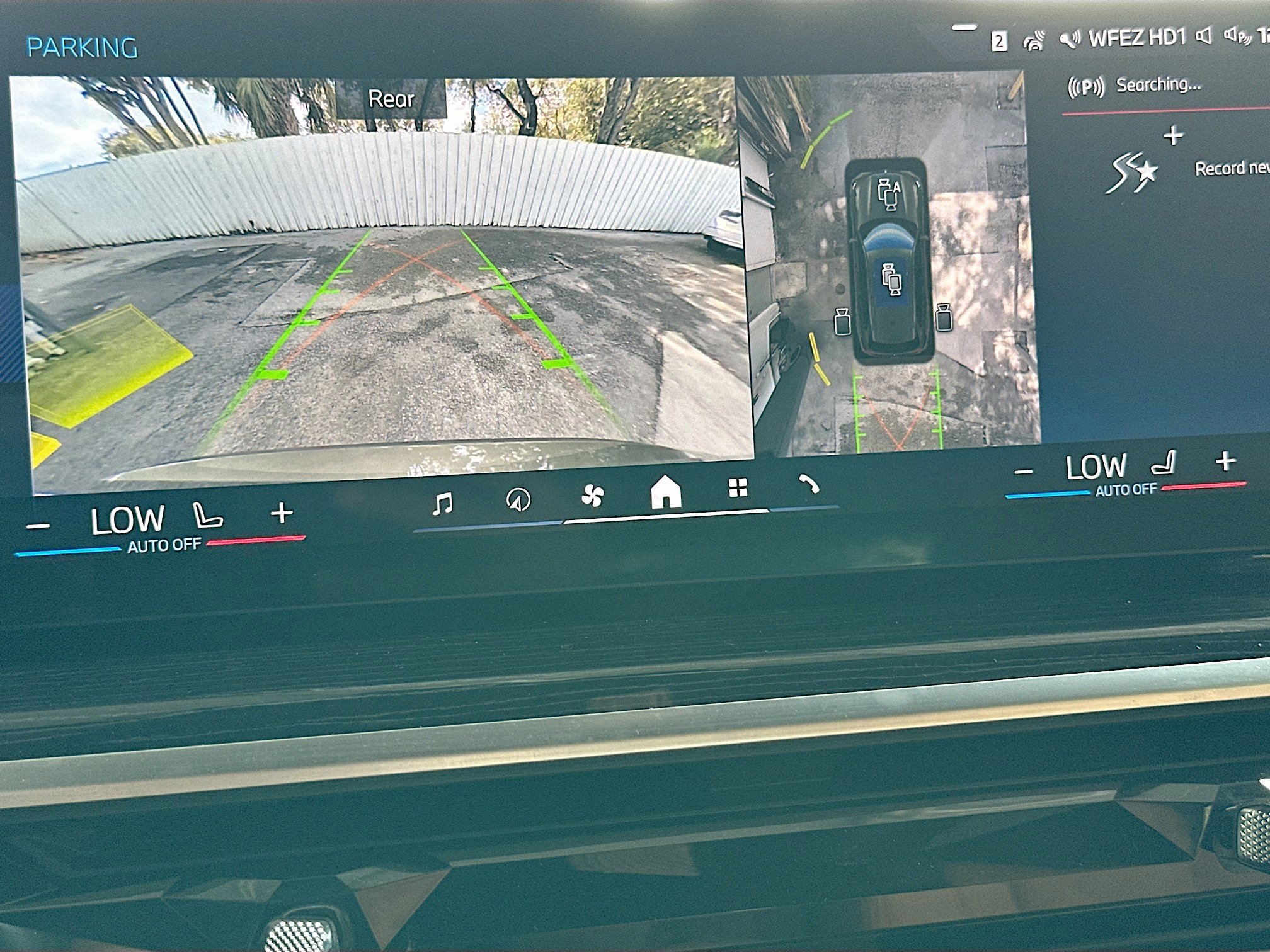 Certified 2025 BMW X5 M60i w/ Executive Package image 14