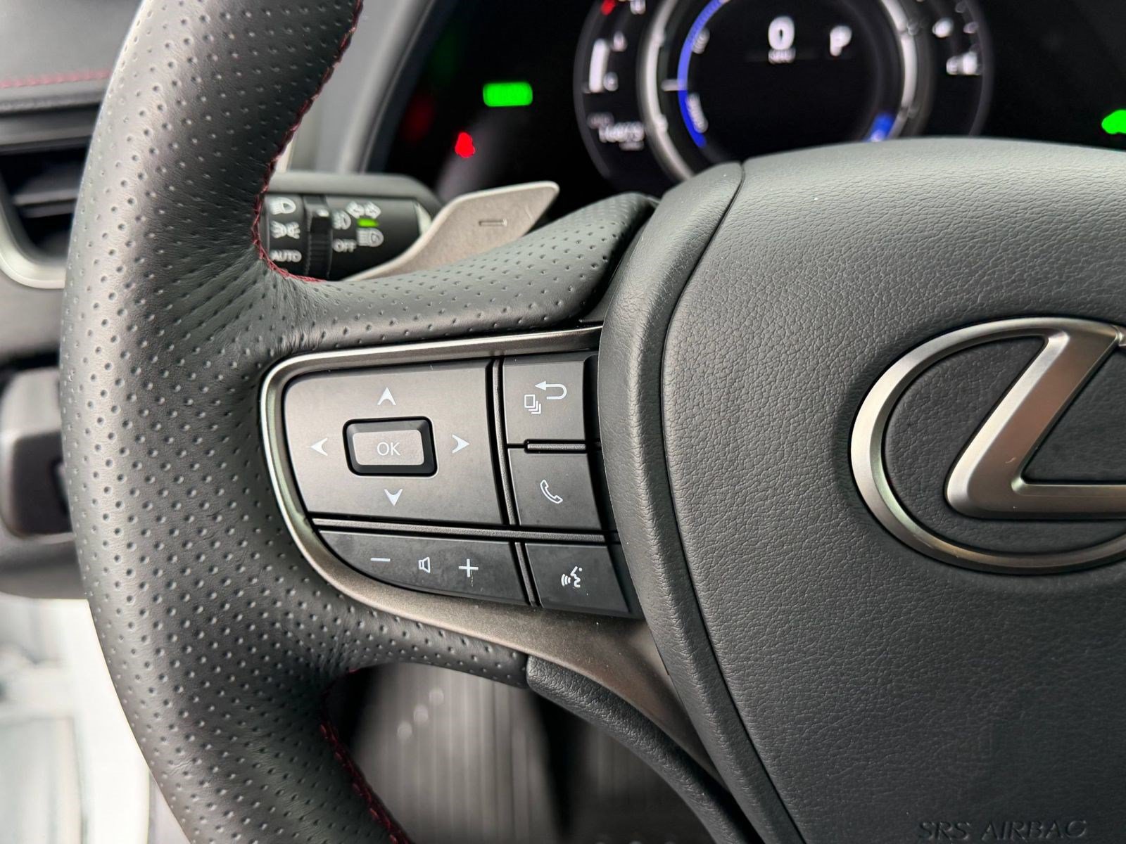 Used 2024 Lexus UX 250h F Sport FWD image 17