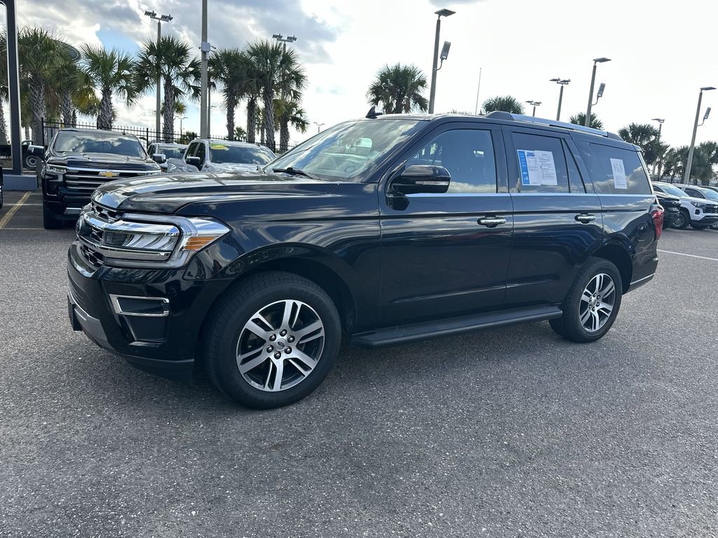 Used 2024 Ford Expedition Limited image 12